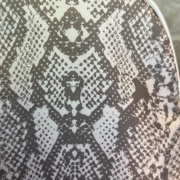 Adrienne Vittadini Cosmetic Bag Set - Picture 6 of 7